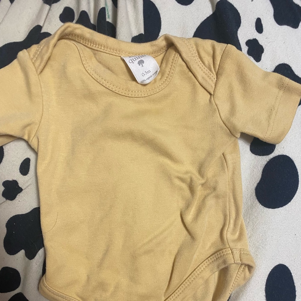 Kate Quinn Lot 100%cotton onesie and sleepers
